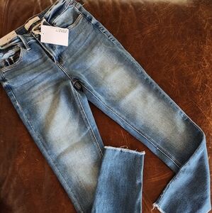 Vervet Mid-Rise Skinny Jeans - Brand New